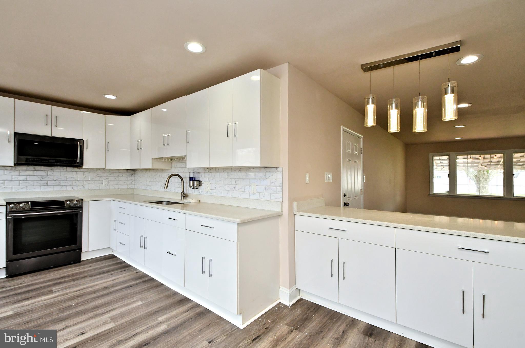 165 Wistar Road Fairless Hills, PA 19030 - Photo 11 of 37 Gallery Image 11