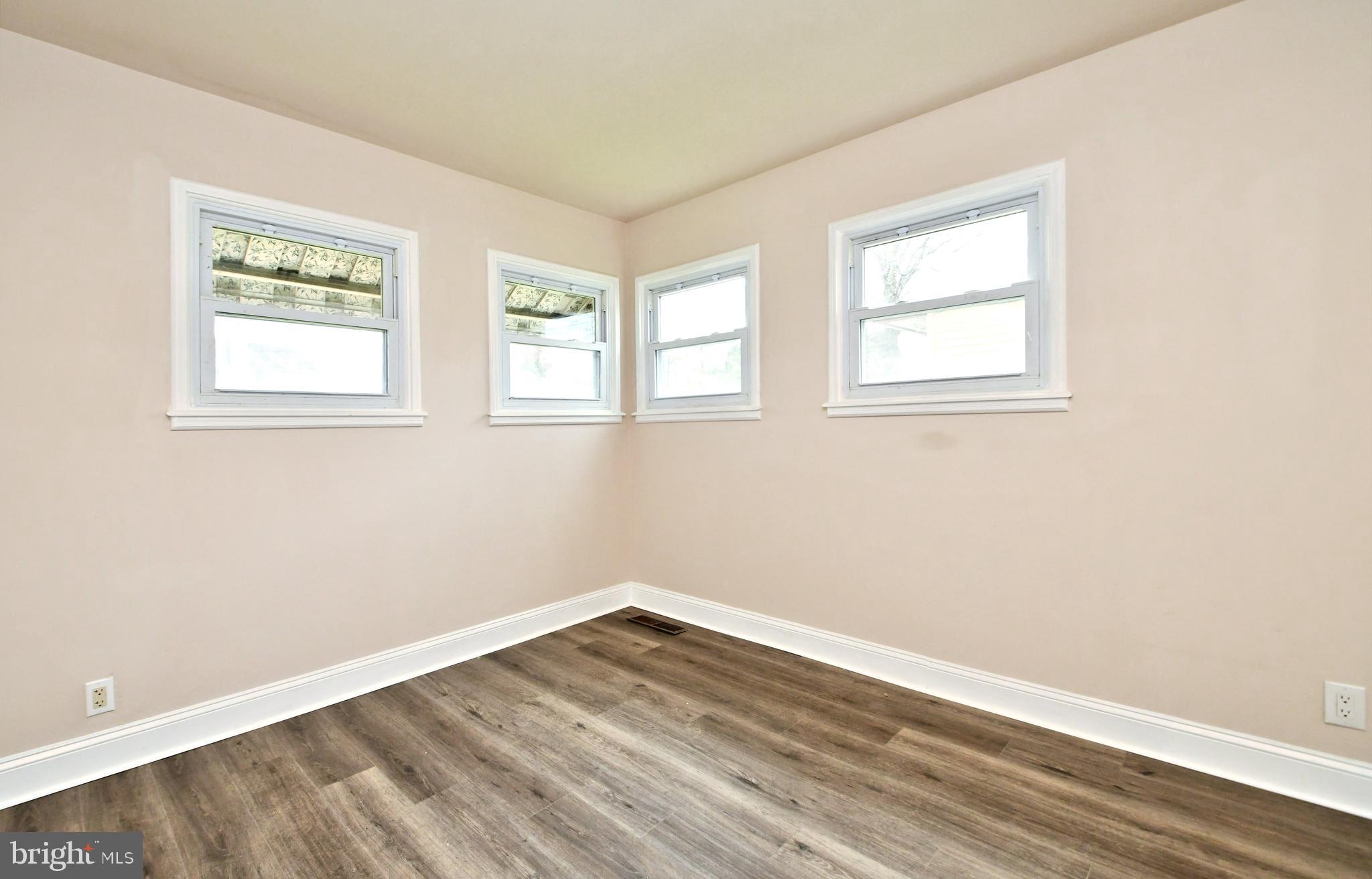 165 Wistar Road Fairless Hills, PA 19030 - Photo 23 of 37 Gallery Image 23