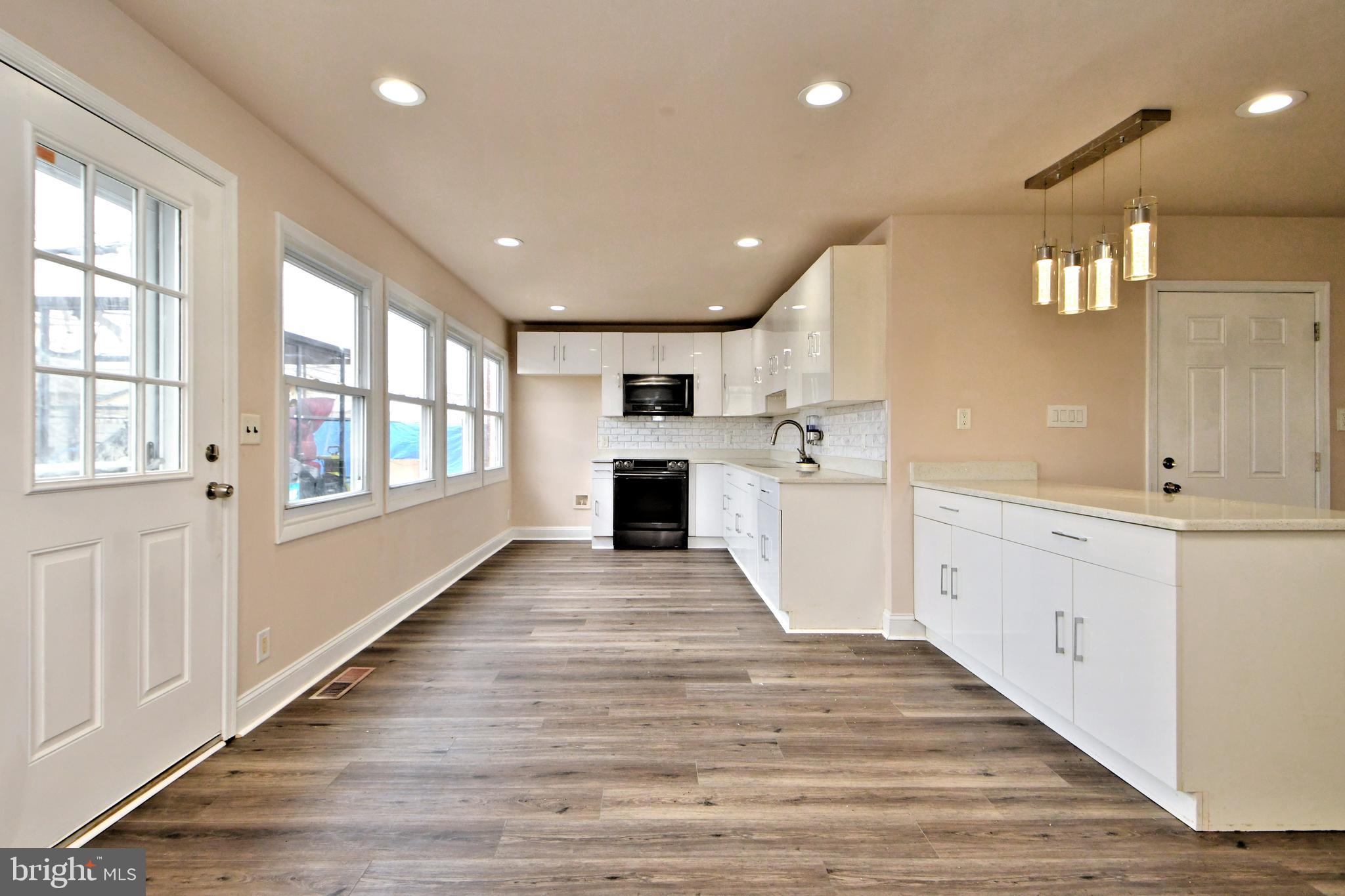 165 Wistar Road Fairless Hills, PA 19030 - Photo 8 of 37 Gallery Image 8