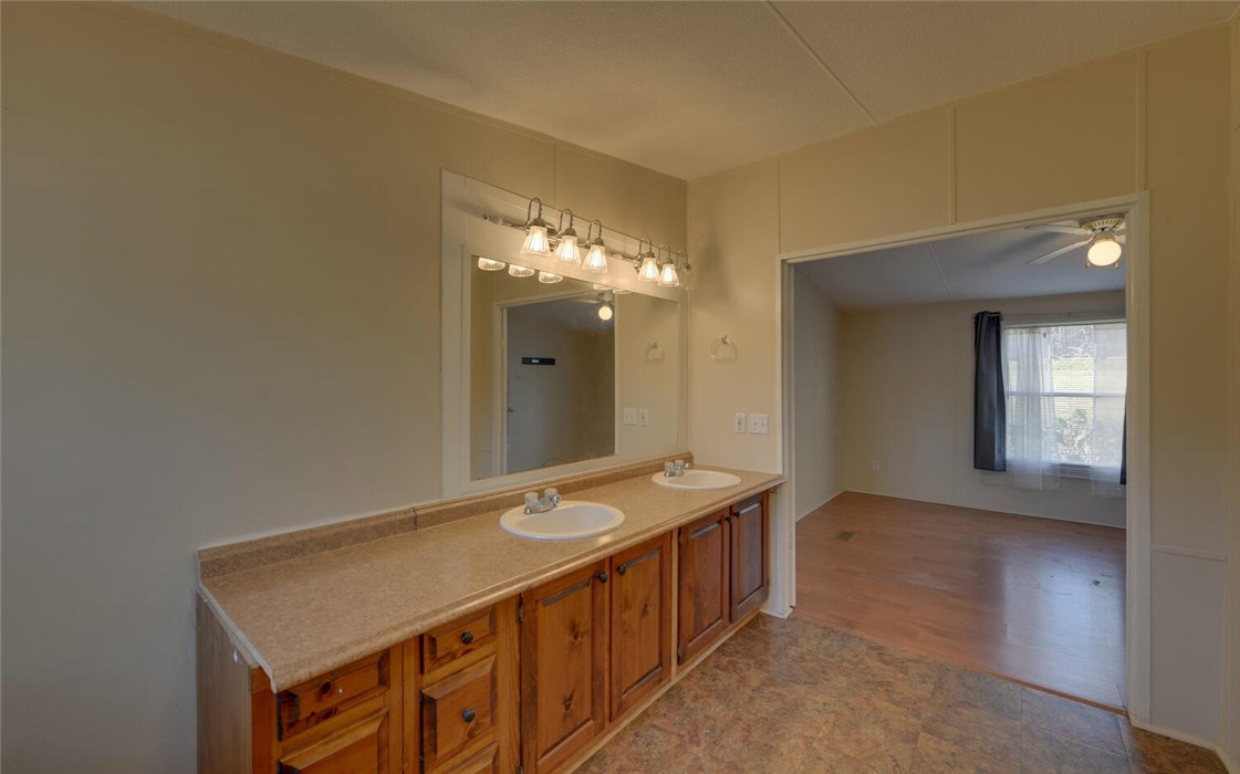 1504 Chandler Ferry Road Hartwell, GA 30643 - Photo 19 of 48 Gallery Image 19