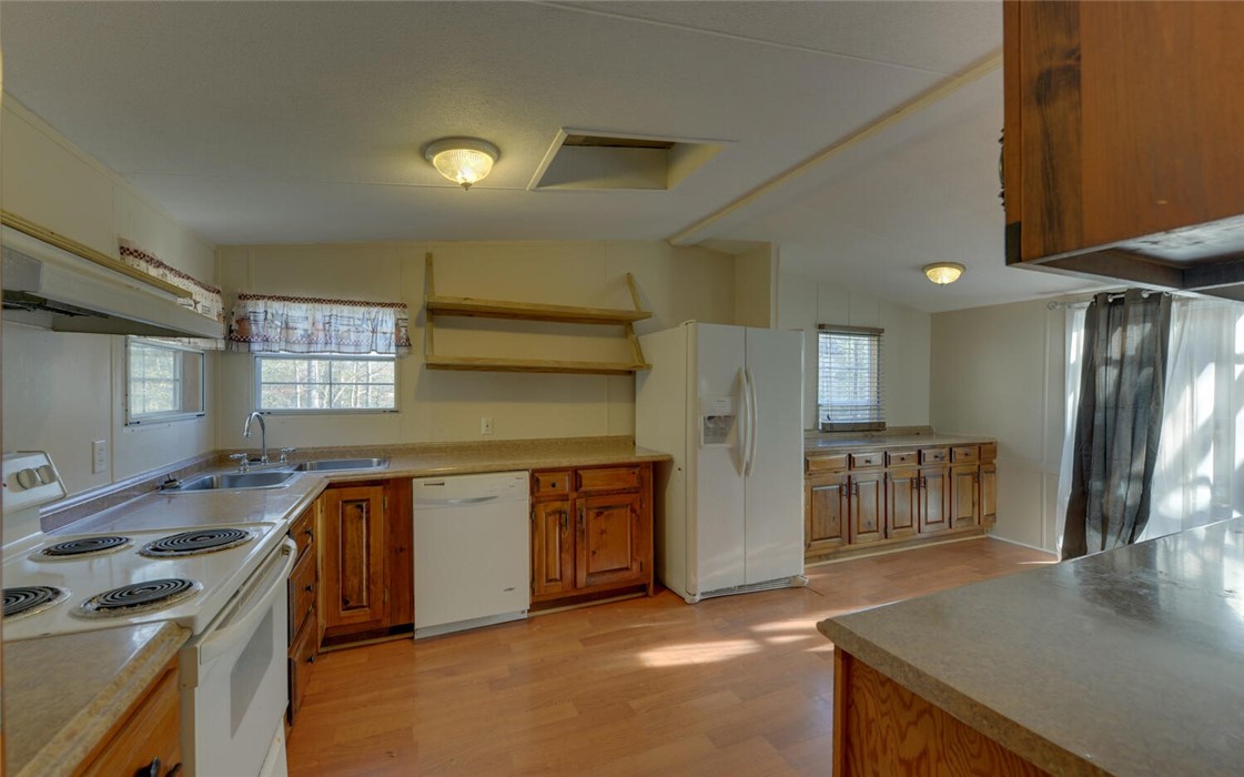 1504 Chandler Ferry Road Hartwell, GA 30643 - Photo 10 of 48 Gallery Image 10