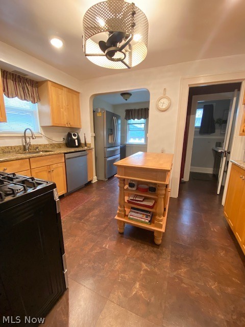 890 Beverly Road Cleveland Heights, OH 44121 - Photo 7 of 25 Kitchen