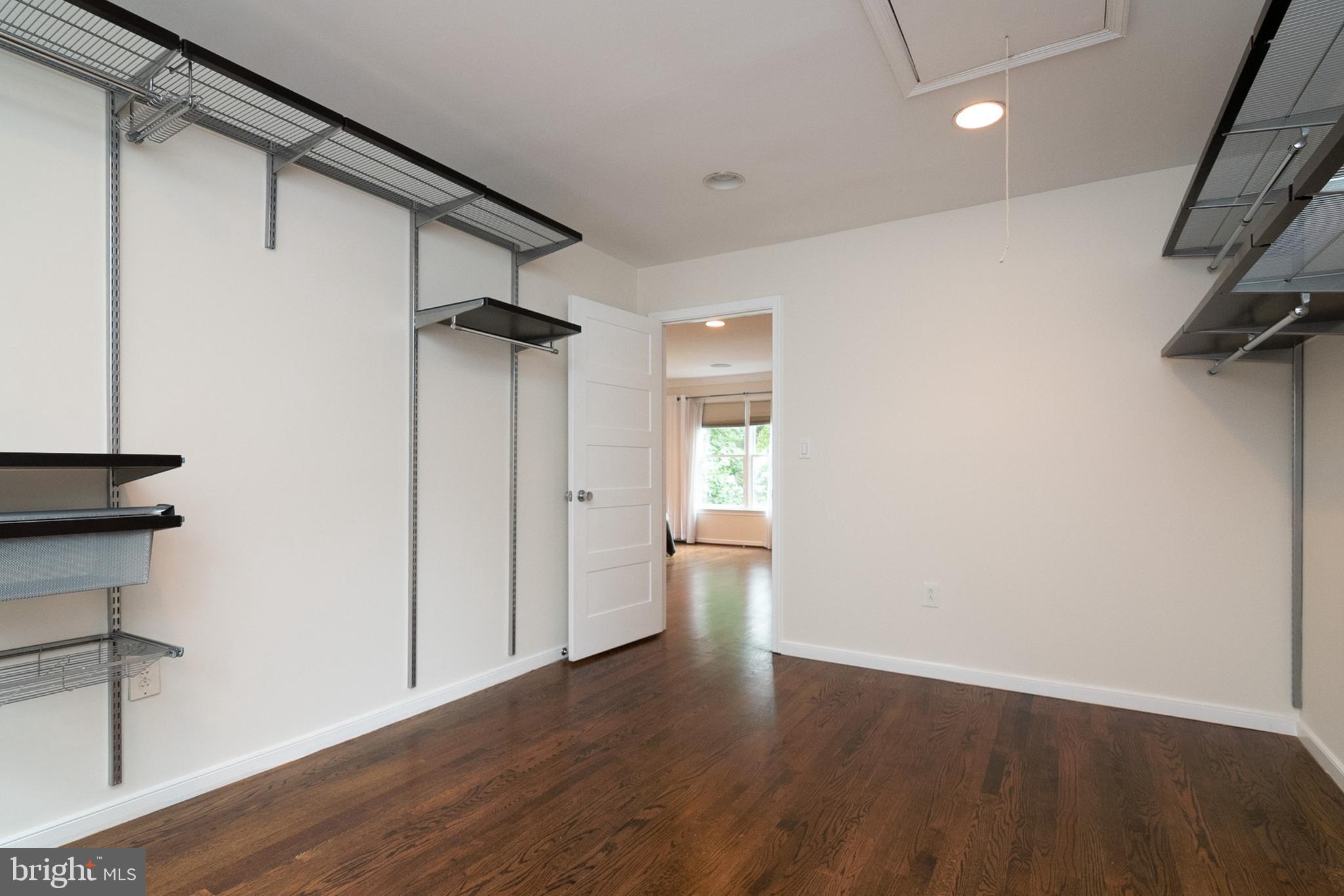 4864 33rd Road North Arlington, VA 22207 - Photo 28 of 45 Gallery Image 28