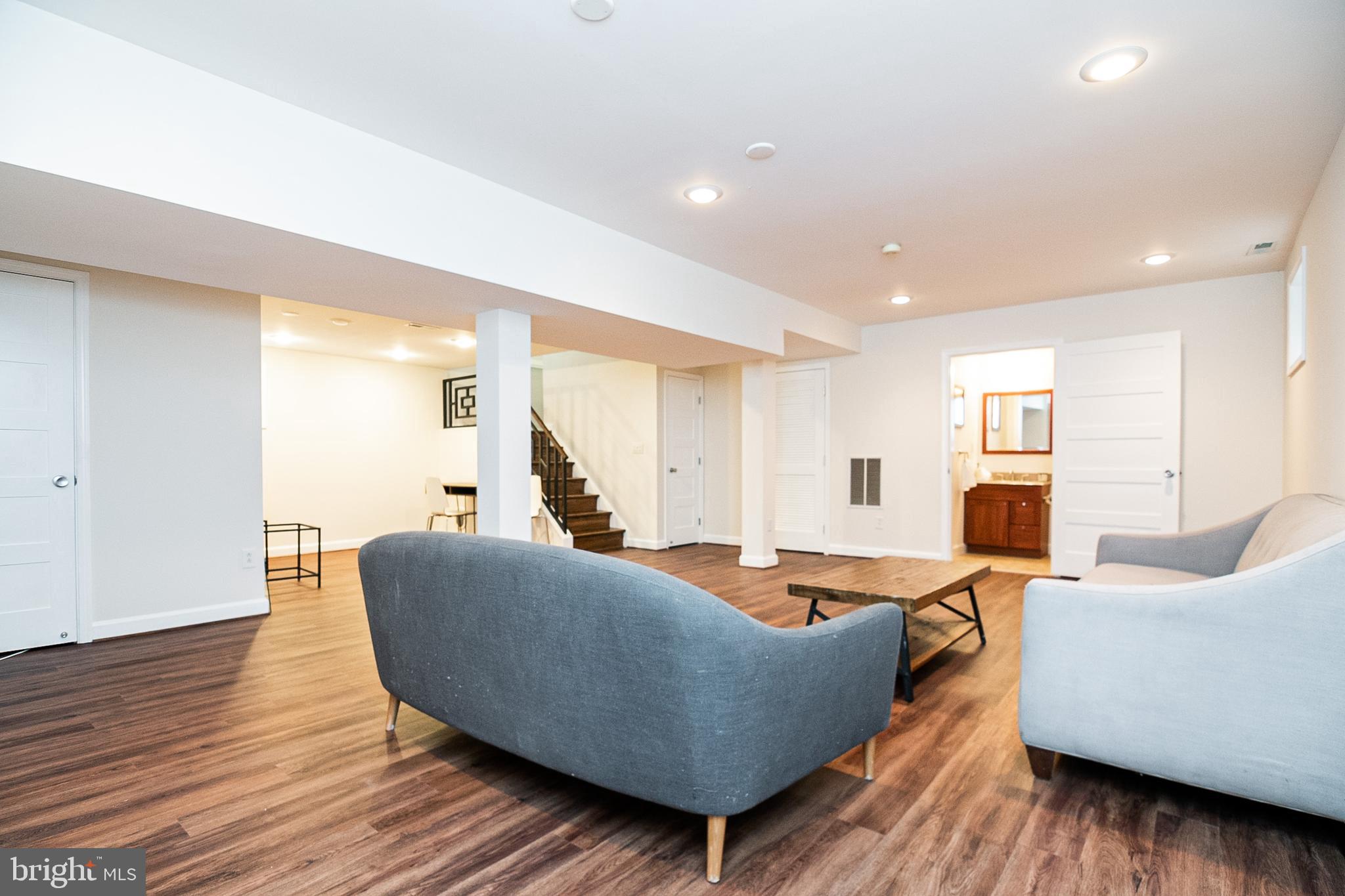 4864 33rd Road North Arlington, VA 22207 - Photo 38 of 45 Gallery Image 38