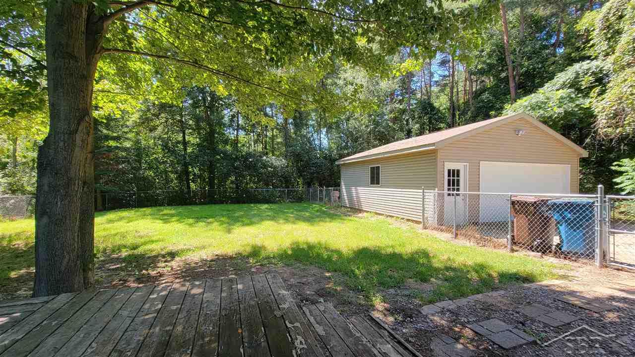 2962 East Bombay Road Midland, MI 48642 - Photo 3 of 29 Gallery Image 3