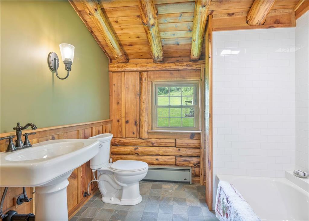 1333 Sugar Run Road Venetia, PA 15367 - Photo 15 of 31