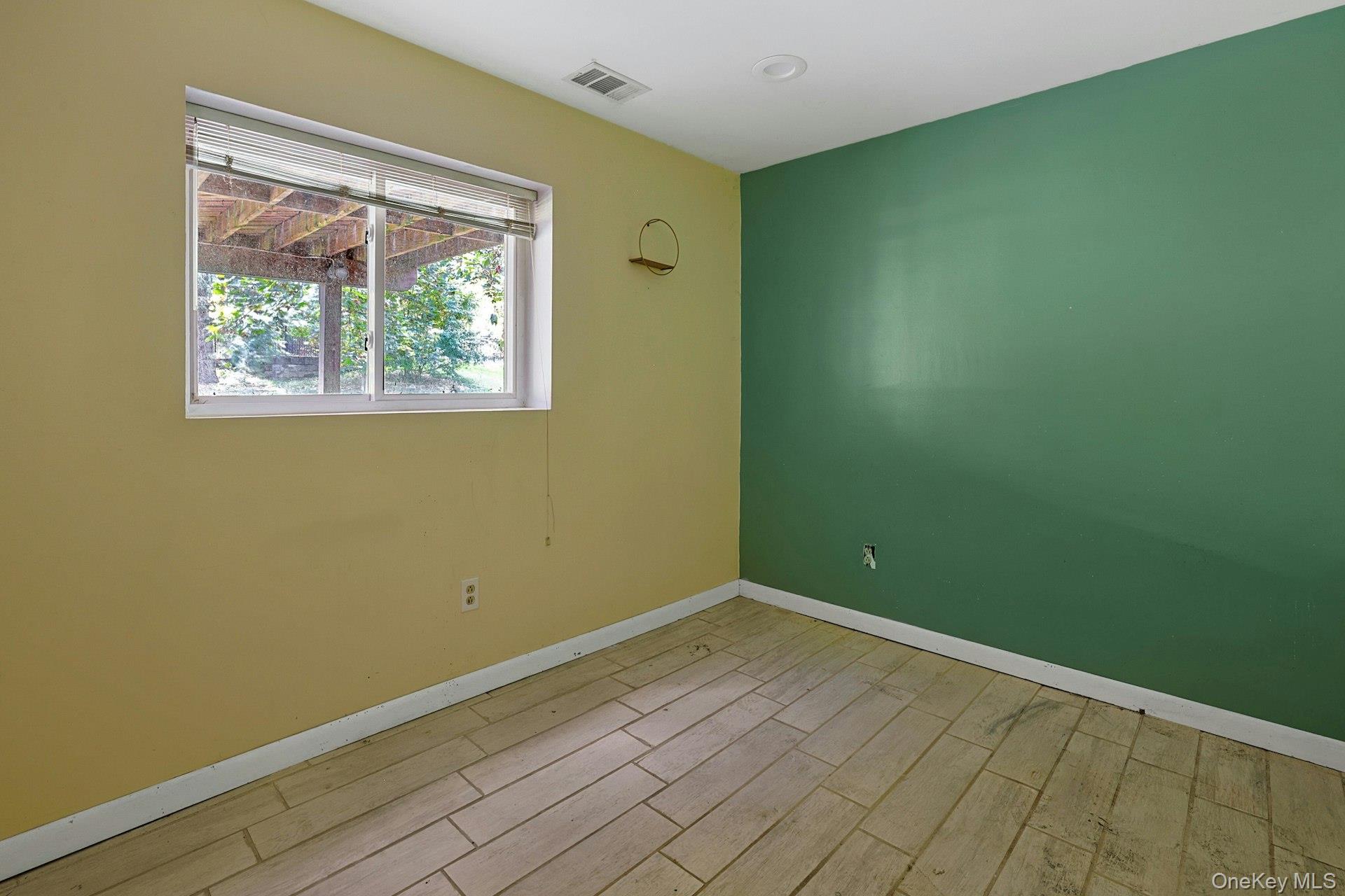 78 Croton Dam Road Ossining, NY 10562 - Photo 24 of 37 an empty room with a window