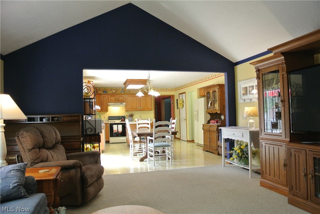 652 Timbercreek Road Northfield, OH 44067 - Photo 6 of 35 Gallery Image 6