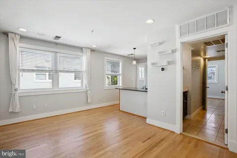 $2,050 | 2600 Sherman Avenue Northwest, Unit 301, Washington, DC 20001