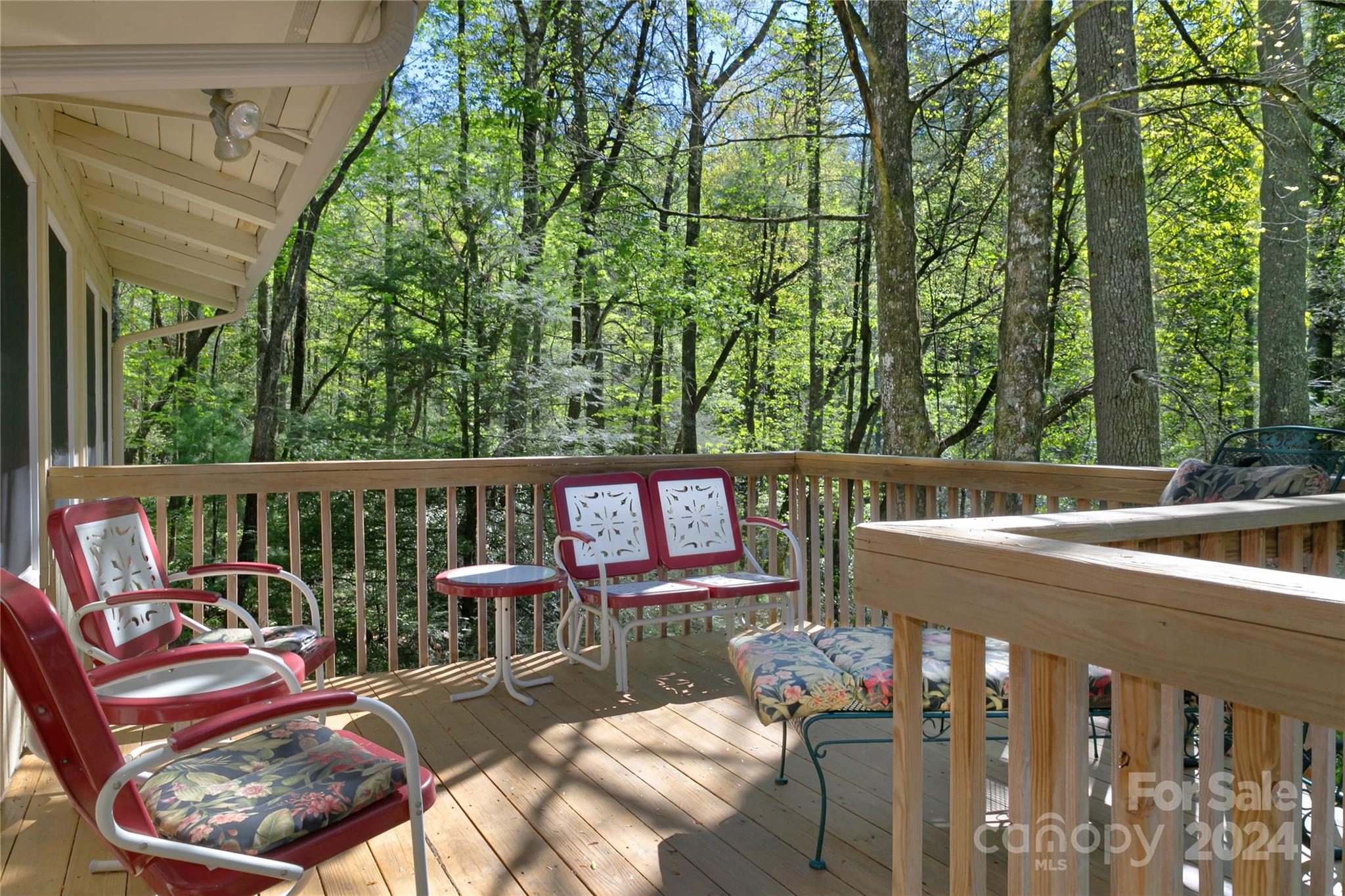 50 Summer Road Cedar Mountain, NC 28718 - Photo 34 of 41 a view of a chairs and table in the balcony