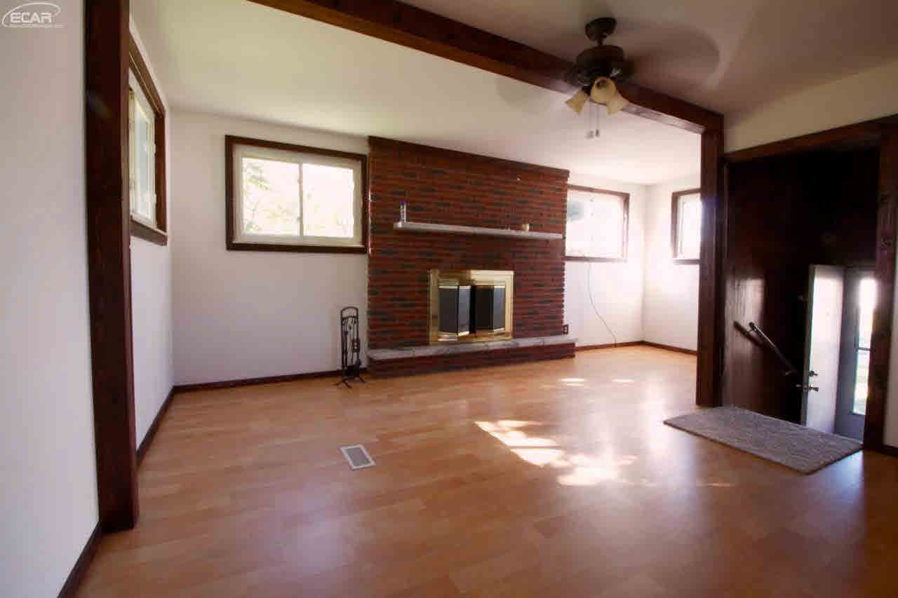 3169 West Stanley Road Mount Morris, MI 48458 - Photo 4 of 19 21216439-3.JPG