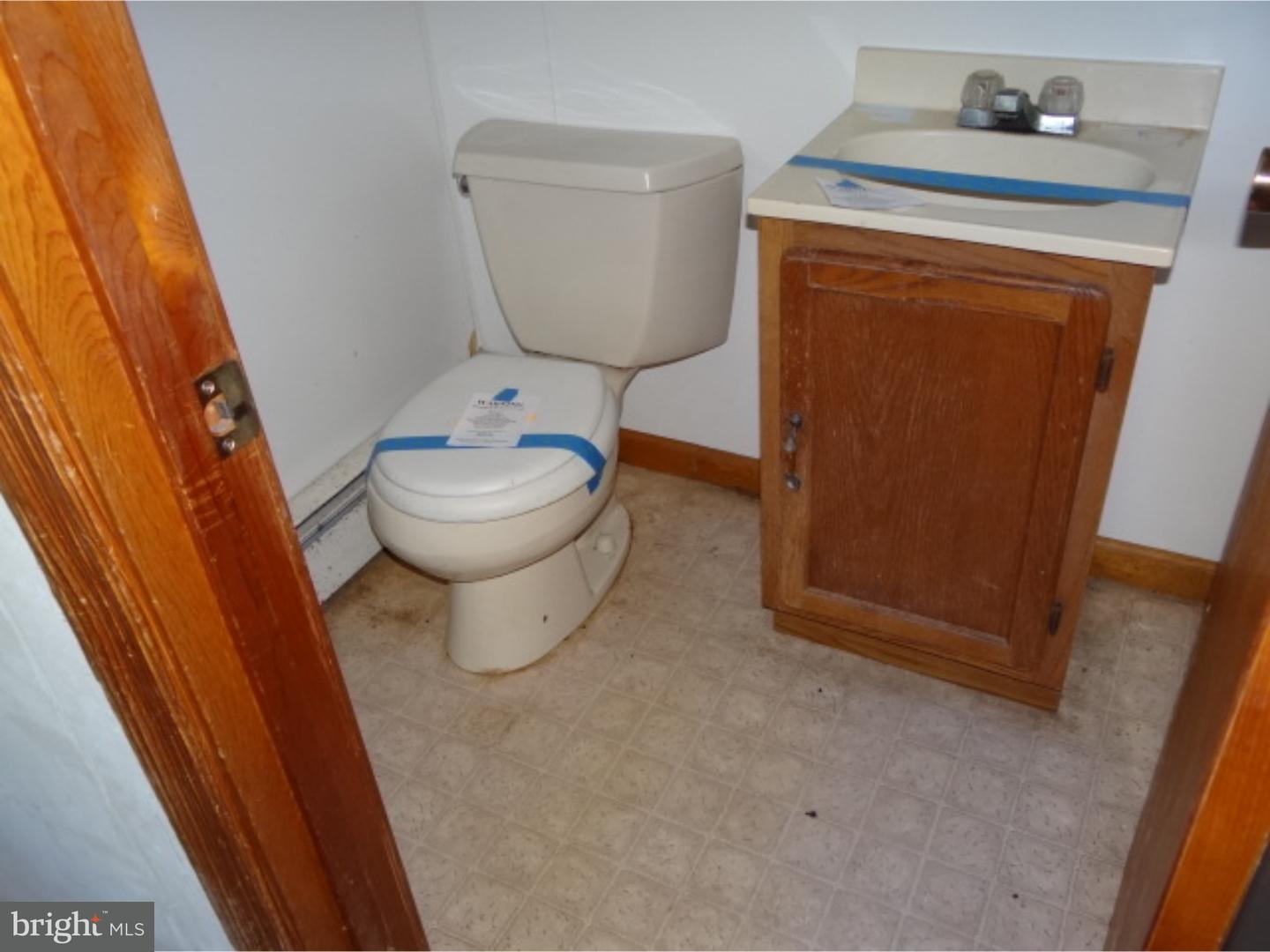 84 Georgia Road Pennsville, NJ 08070 - Photo 18 of 18 Bathroom