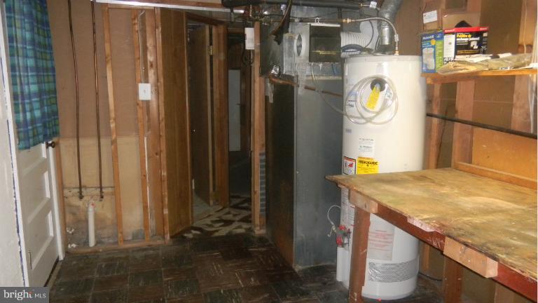 907 Whitehall Street Silver Spring, MD 20901 - Photo 24 of 25 UTILITY ROOM W/WORKSHOP