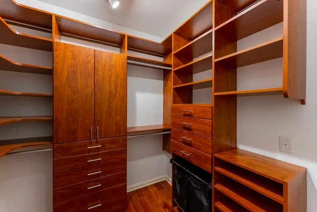 $5,275 | 54 Rainey Street, Unit 1122, Austin, TX 78701