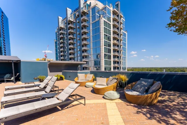 $5,275 | 54 Rainey Street, Unit 1122, Austin, TX 78701