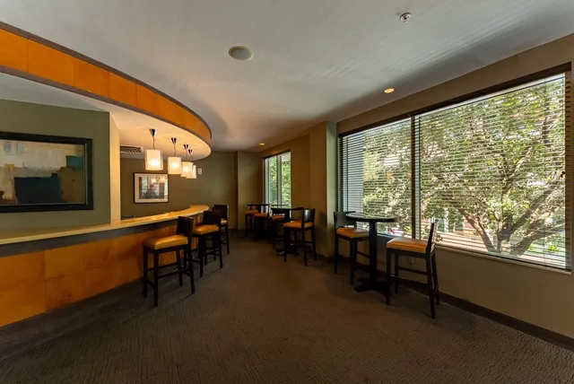 $5,275 | 54 Rainey Street, Unit 1122, Austin, TX 78701