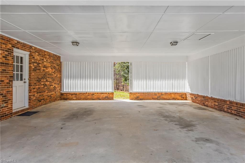 435 Seven Island Road Danbury, NC 27016 - Photo 7 of 44