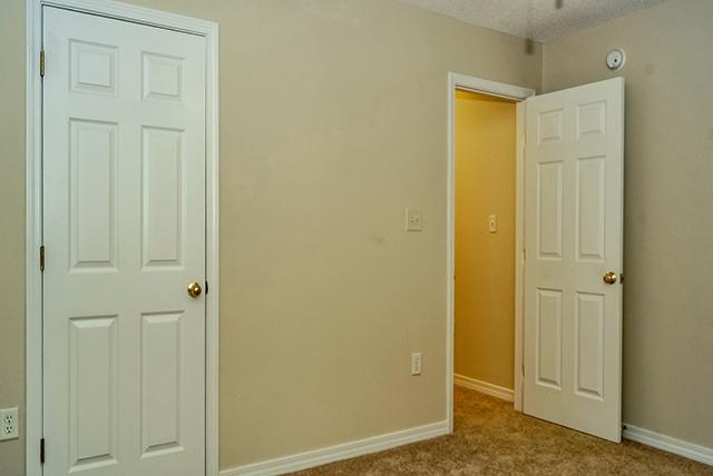 374 Beacon Way Santa Rosa Beach, FL 32459 - Photo 20 of 27 an empty room with closet area
