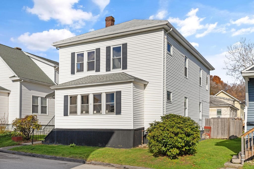 5 Ventura Road Worcester, MA 01604 - Photo 3 of 36 Gallery Image 3