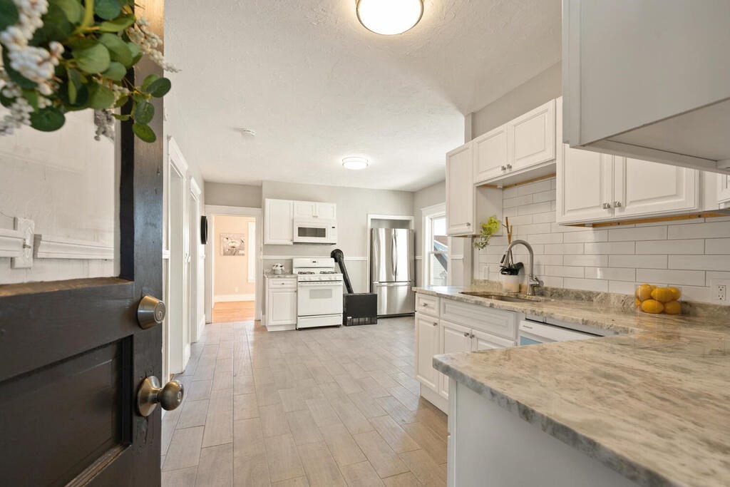 5 Ventura Road Worcester, MA 01604 - Photo 6 of 36 Gallery Image 6