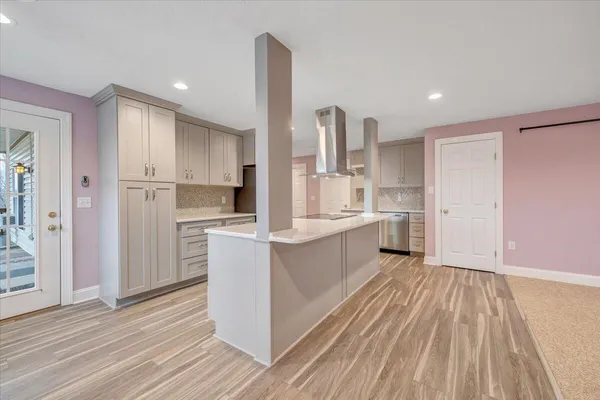$549,900 | 275 Chestnut Creek Drive, Hardy, VA 24101