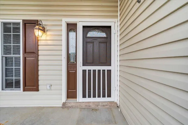 $549,900 | 275 Chestnut Creek Drive, Hardy, VA 24101