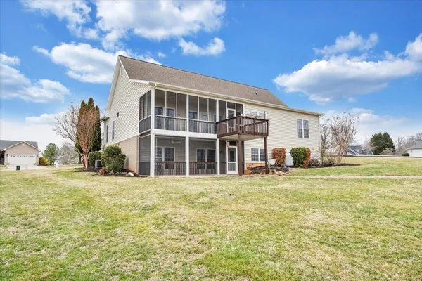 $549,900 | 275 Chestnut Creek Drive, Hardy, VA 24101