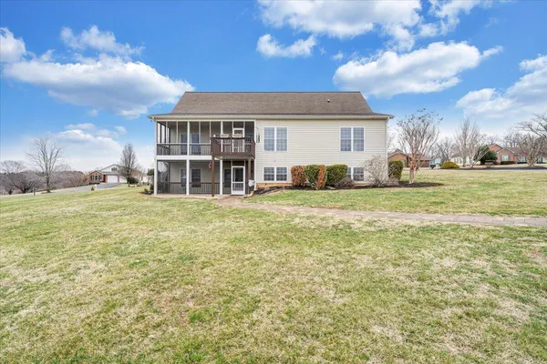 $549,900 | 275 Chestnut Creek Drive, Hardy, VA 24101
