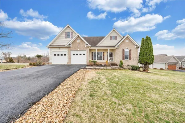 $549,900 | 275 Chestnut Creek Drive, Hardy, VA 24101