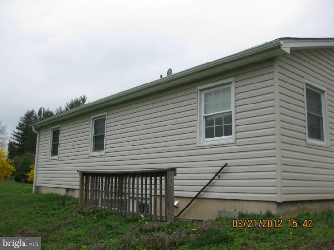 3441 Ridge Road Westminster, MD 21157 - Photo 8 of 10 Exterior (Rear)