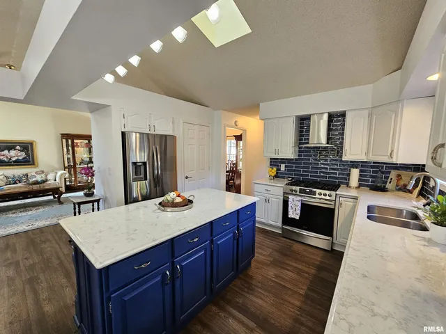 $299,000 | 3517 Victoria Avenue, Mount Vernon, IL 62864