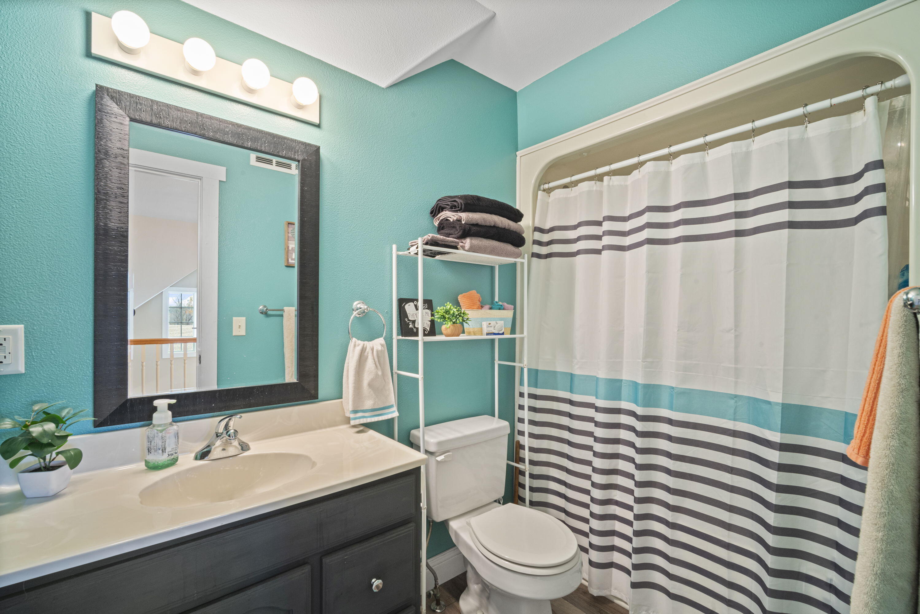 W2454 Timber Court Auburn, WI 53010 - Photo 20 of 31 Full Bath Upper