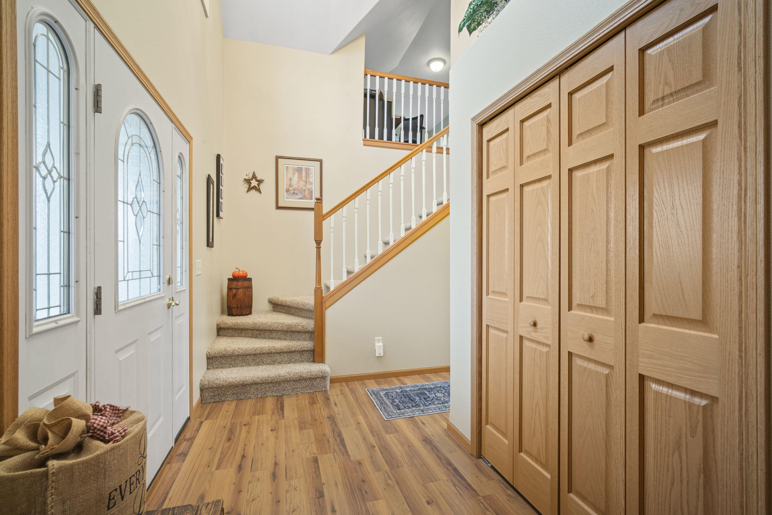 W2454 Timber Court Auburn, WI 53010 - Photo 3 of 31 Entry Way