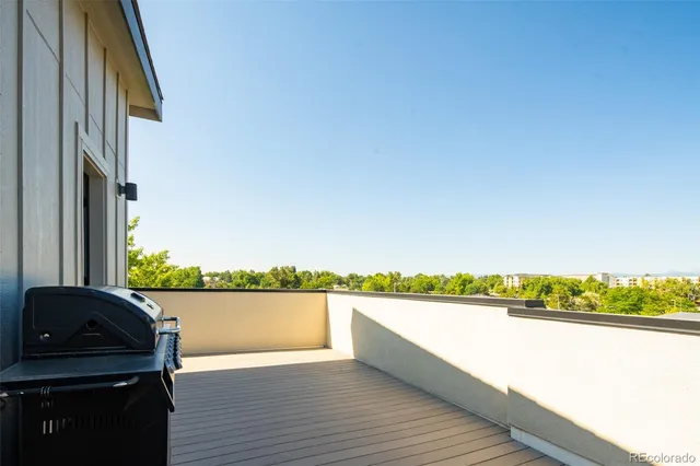 a view of terrace with city view