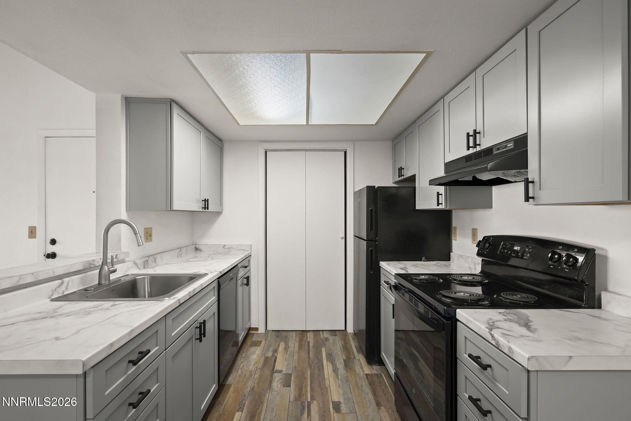 7680 Bluestone Drive Reno, NV 89511 - Photo 11 of 22 11-web-or-mls-_DSC0048