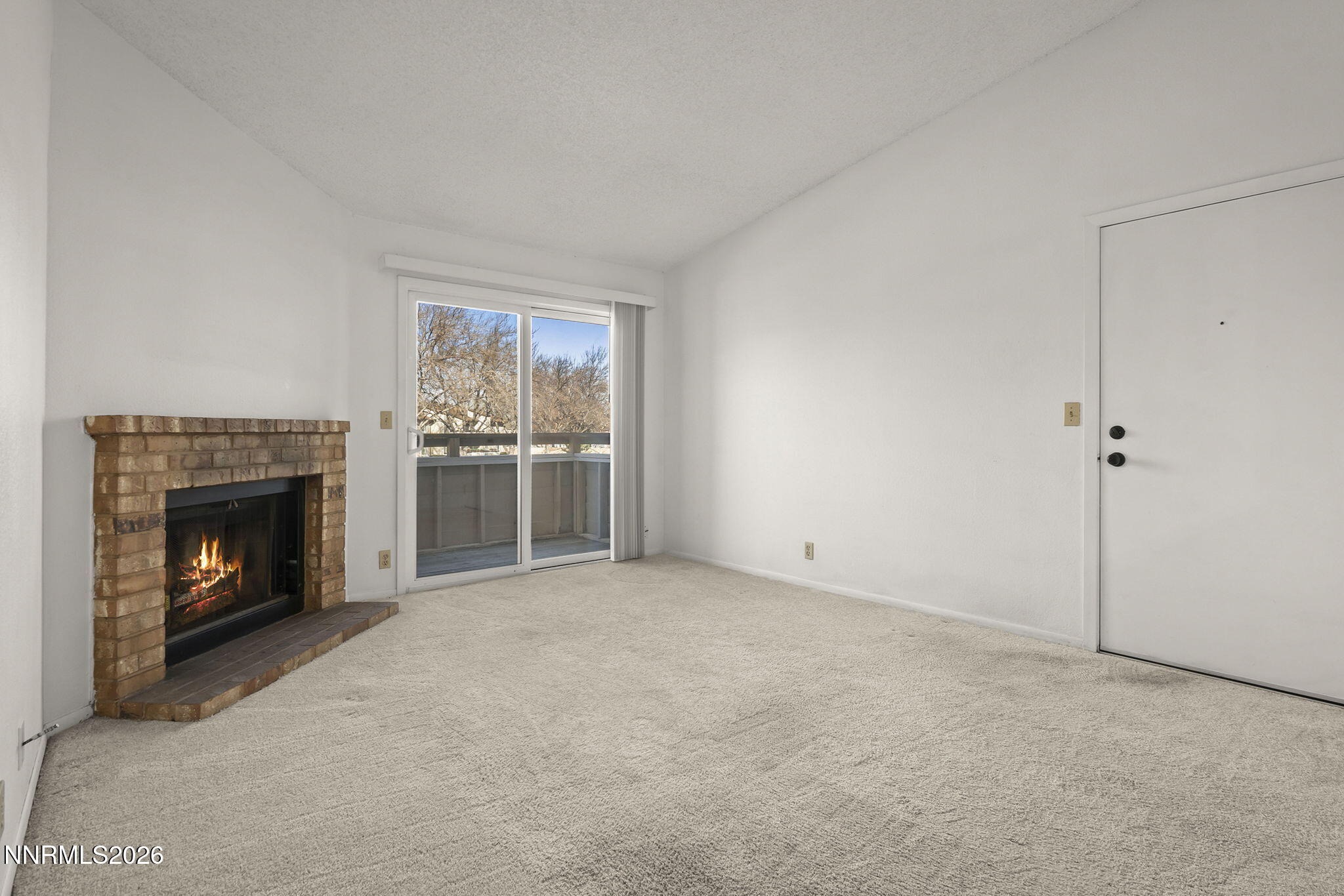 7680 Bluestone Drive Reno, NV 89511 - Photo 5 of 22 5-web-or-mls-_DSC0013