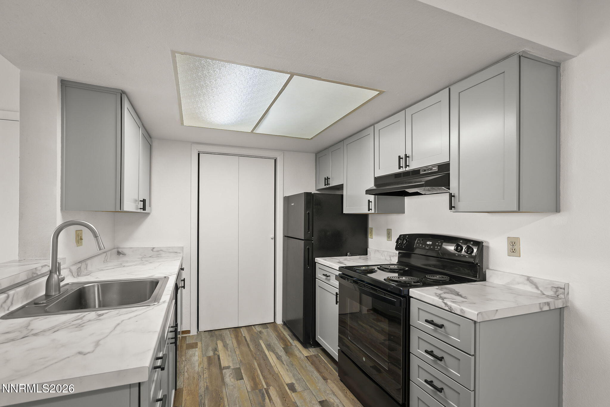 7680 Bluestone Drive Reno, NV 89511 - Photo 10 of 22 10-web-or-mls-_DSC0044