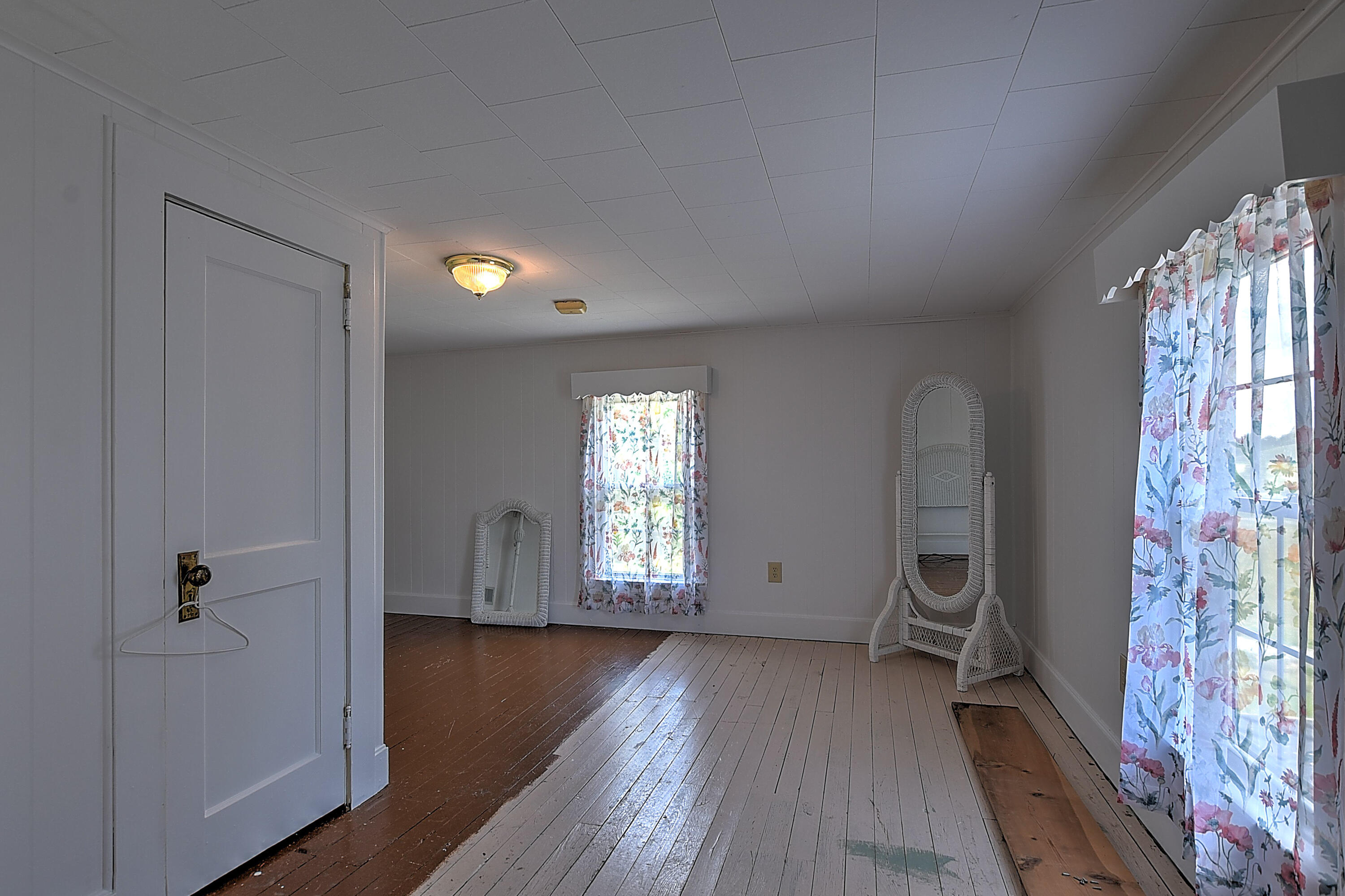 1060 Valleydale Road Mosheim, TN 37818 - Photo 27 of 36 1060 Valley Dale-27