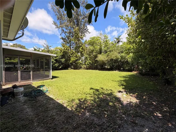 $825,000 | 5765 Southwest 48th Street, Miami, FL 33155