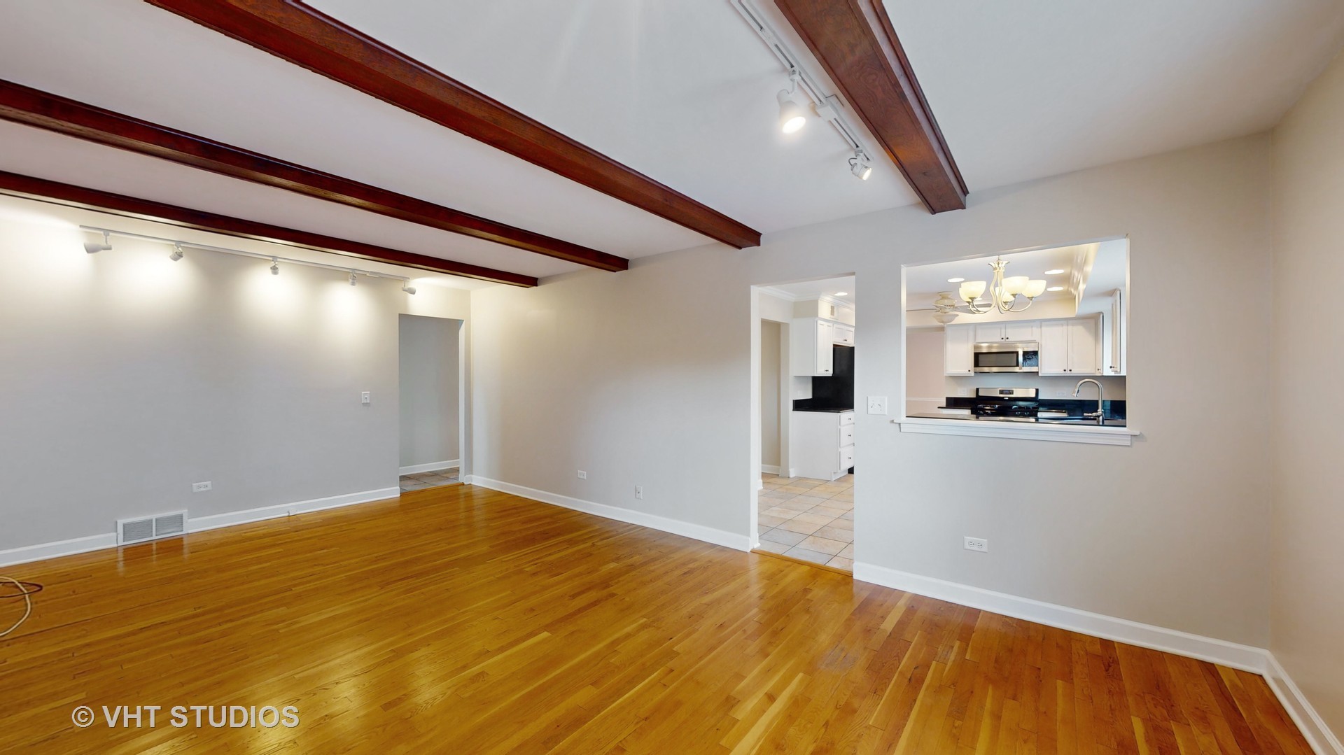 501 Providence Road Palatine, IL 60074 - Photo 5 of 43 Gallery Image 5