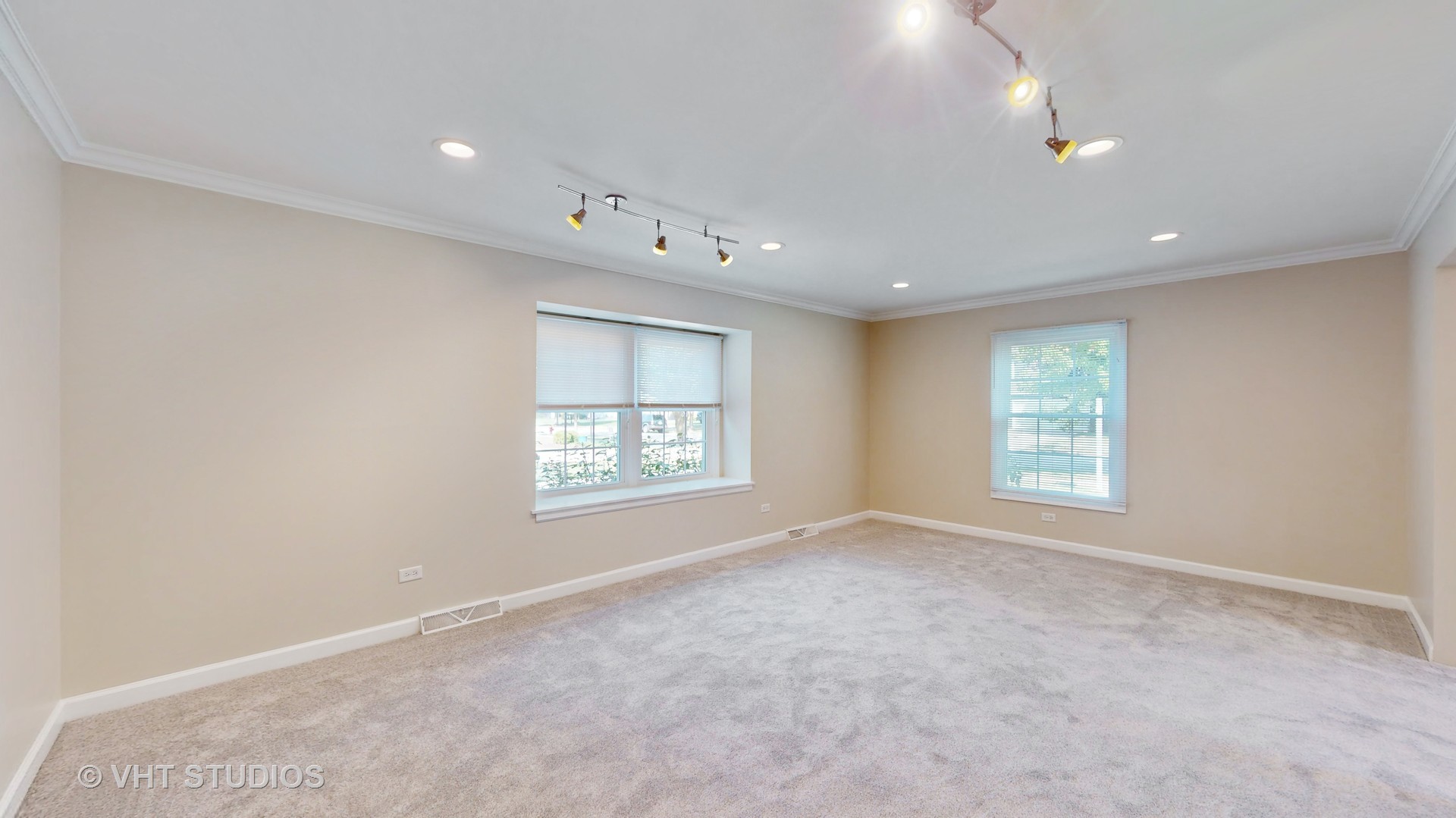 501 Providence Road Palatine, IL 60074 - Photo 7 of 43 Gallery Image 7