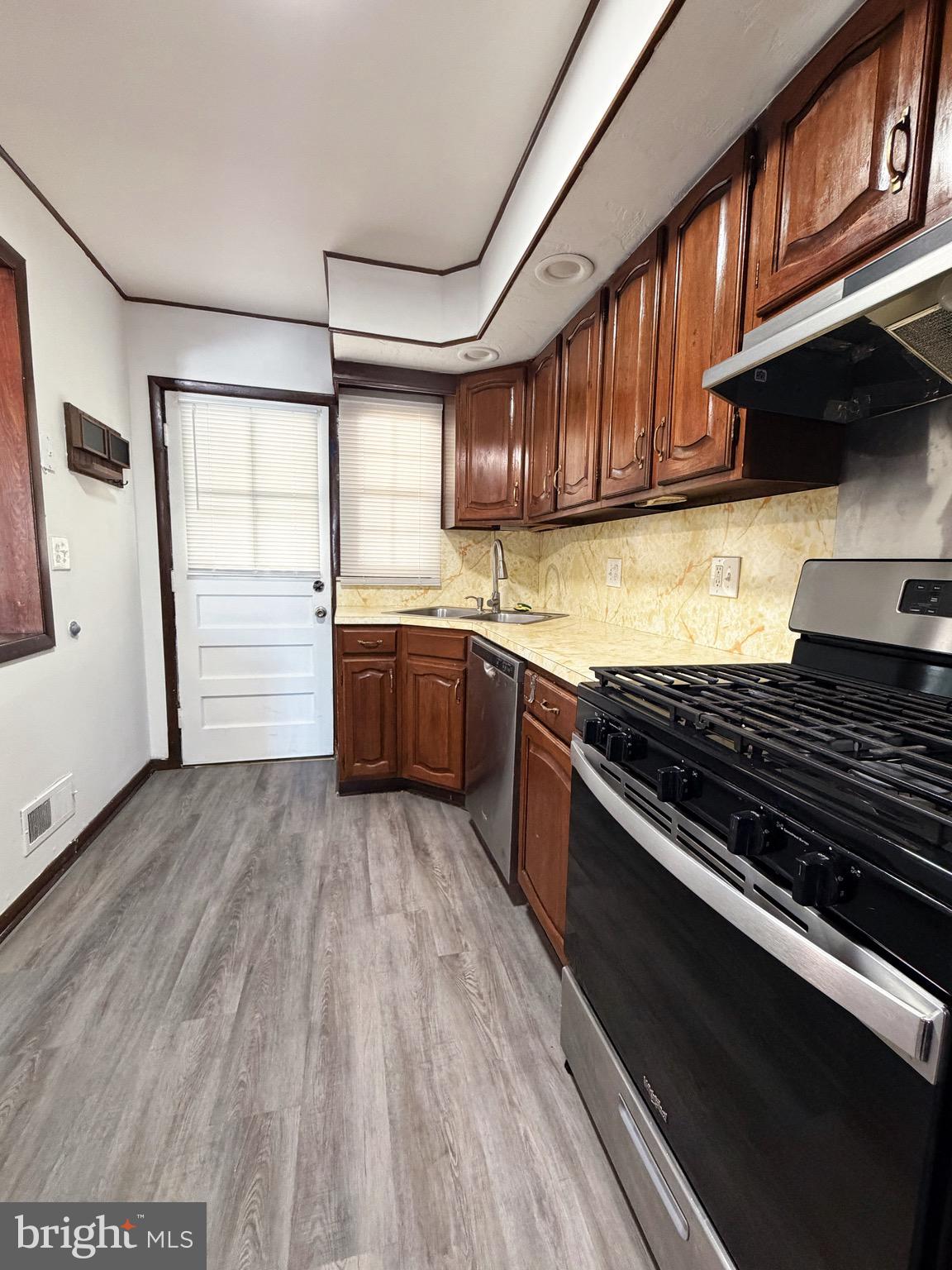 7307 Conley Street Baltimore, MD 21224 - Photo 5 of 16