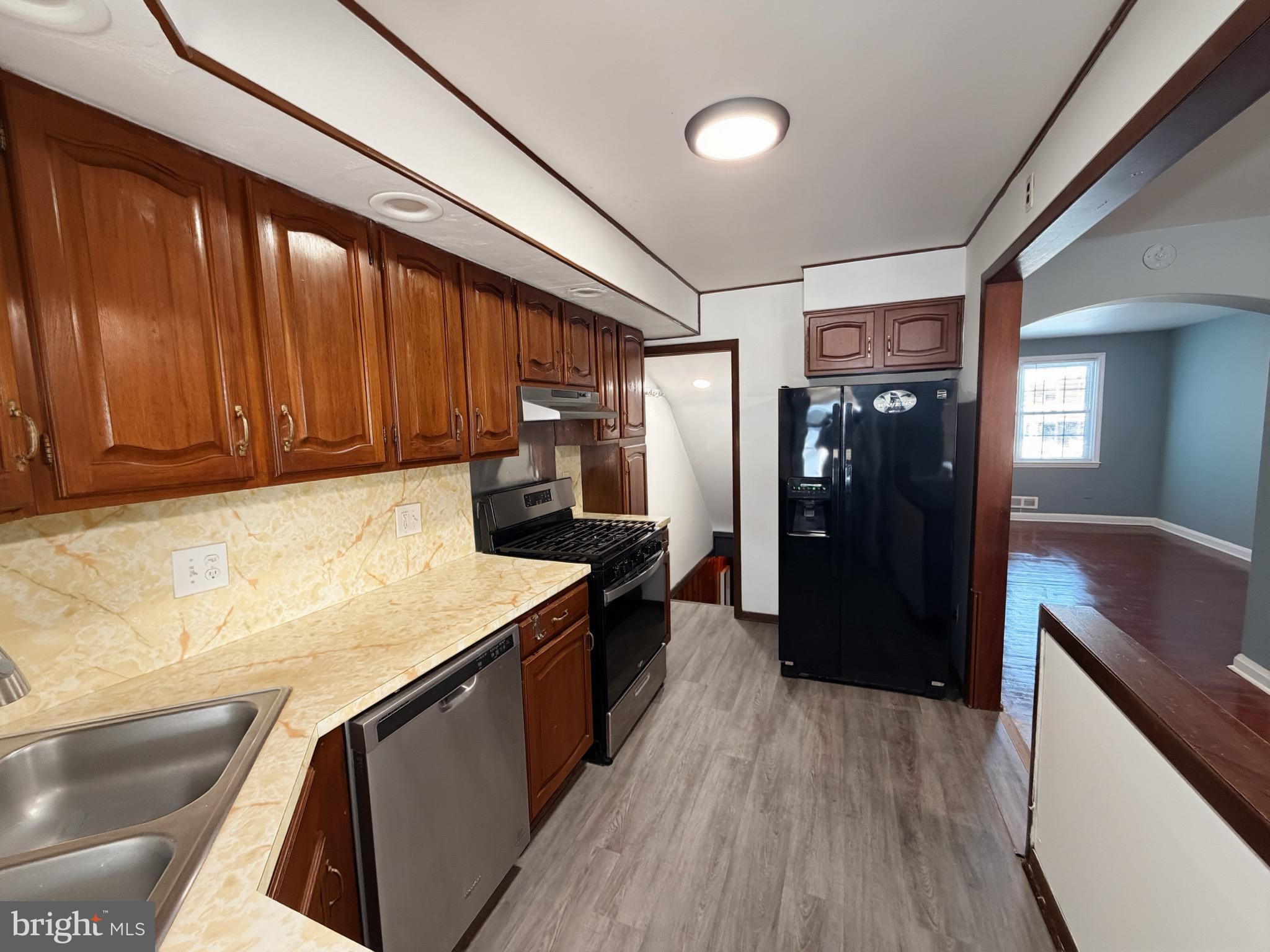 7307 Conley Street Baltimore, MD 21224 - Photo 6 of 16