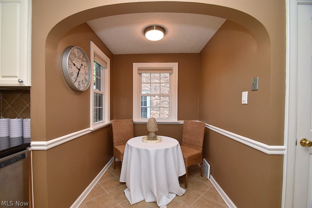2416 Channing Road Cleveland, OH 44118 - Photo 11 of 29