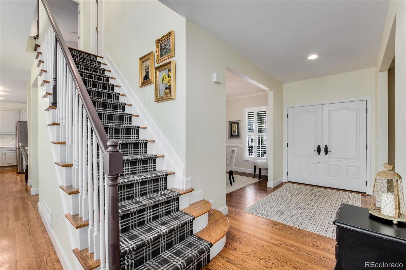 9446 South Hackberry Lane Highlands Ranch, CO 80129 - Photo 3 of 39 Gallery Image 3