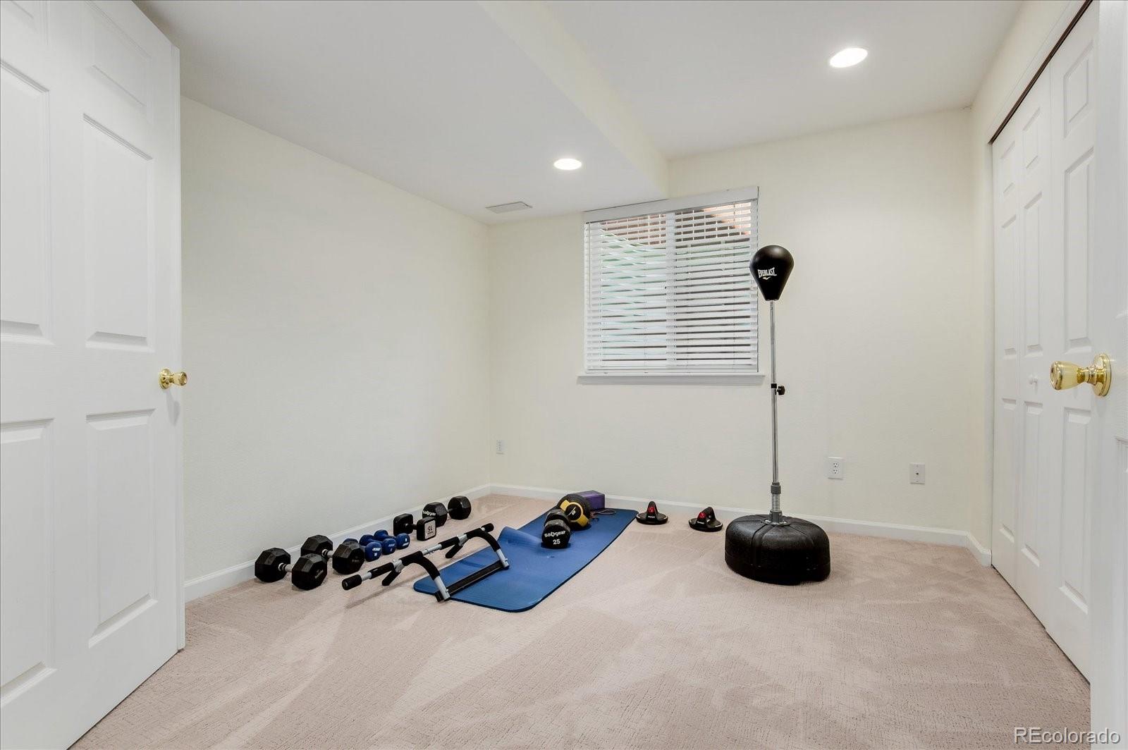 9446 South Hackberry Lane Highlands Ranch, CO 80129 - Photo 31 of 39 Gallery Image 31