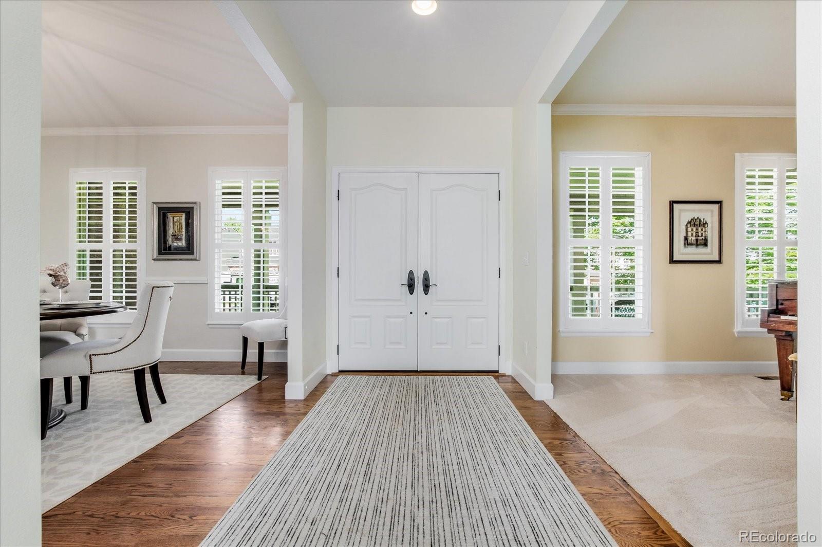 9446 South Hackberry Lane Highlands Ranch, CO 80129 - Photo 4 of 39 Gallery Image 4