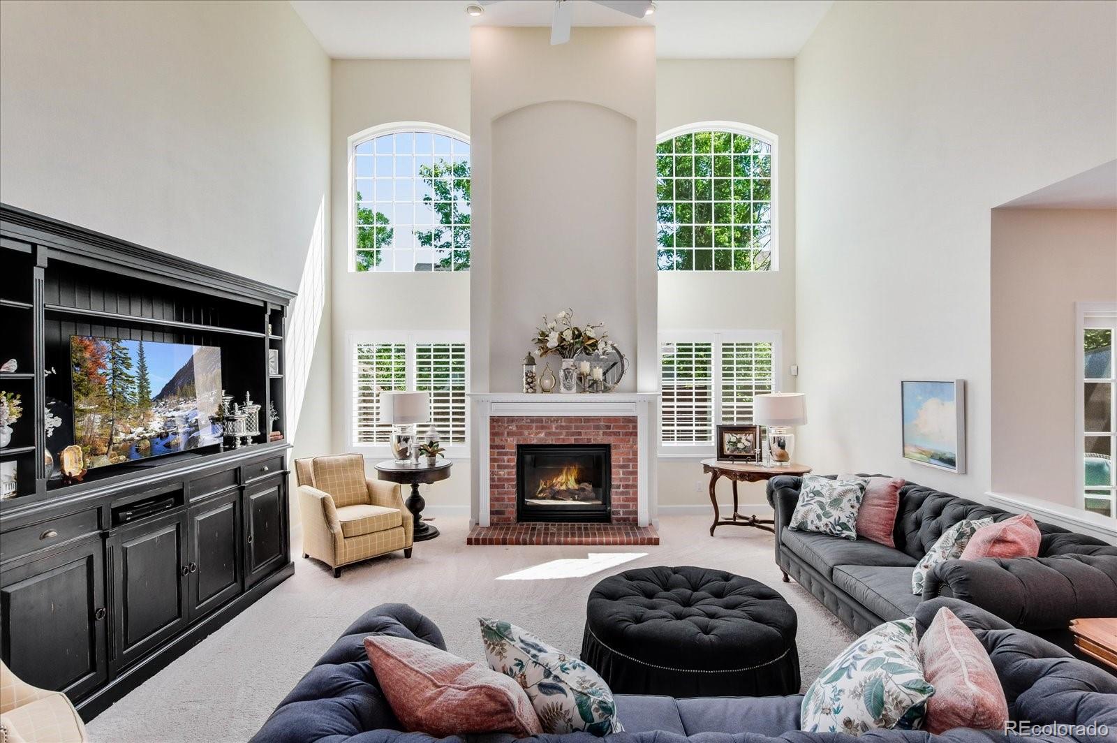 9446 South Hackberry Lane Highlands Ranch, CO 80129 - Photo 9 of 39 Gallery Image 9