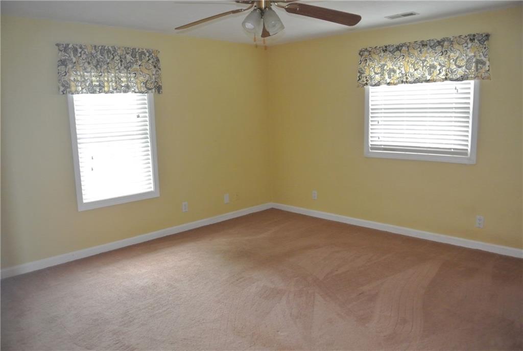 4007 Ridge Road Anderson, IN 46013 - Photo 12 of 28 Gallery Image 12