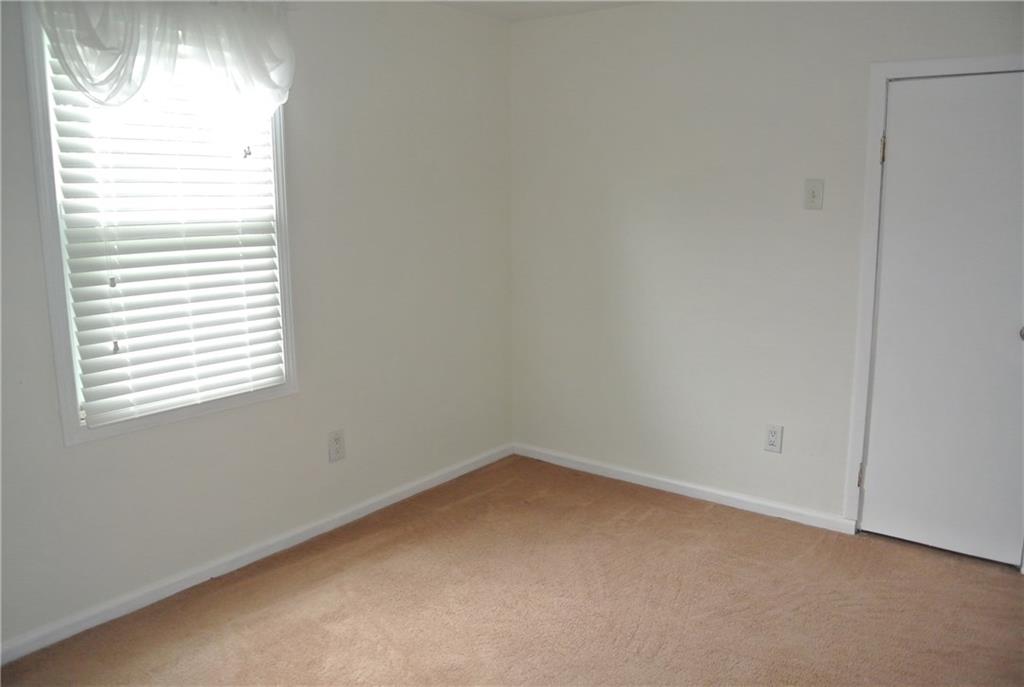 4007 Ridge Road Anderson, IN 46013 - Photo 15 of 28 Gallery Image 15